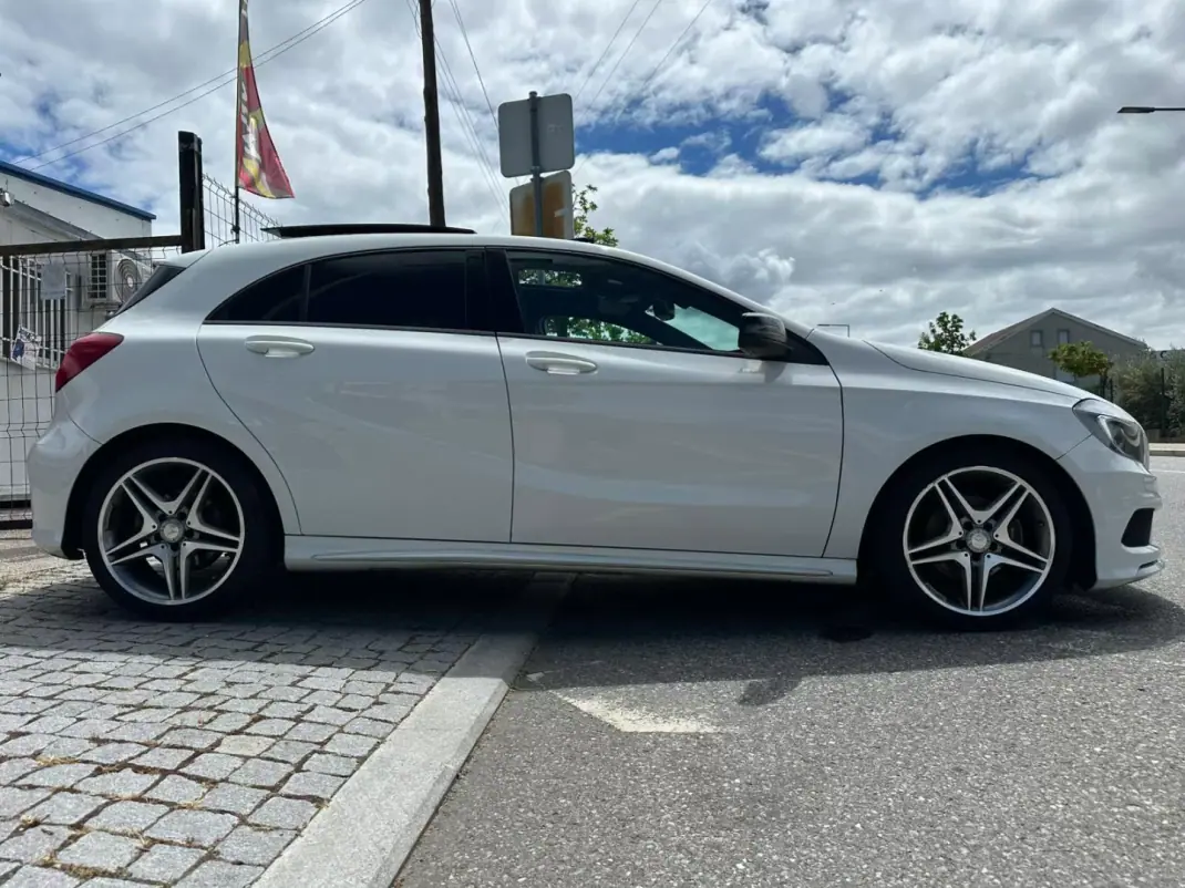 Mercedes-Benz A 180 2015 - 18900 EUR, 111327 km - AUTO.MOTO.pt - 111327km - foto 8 de 29