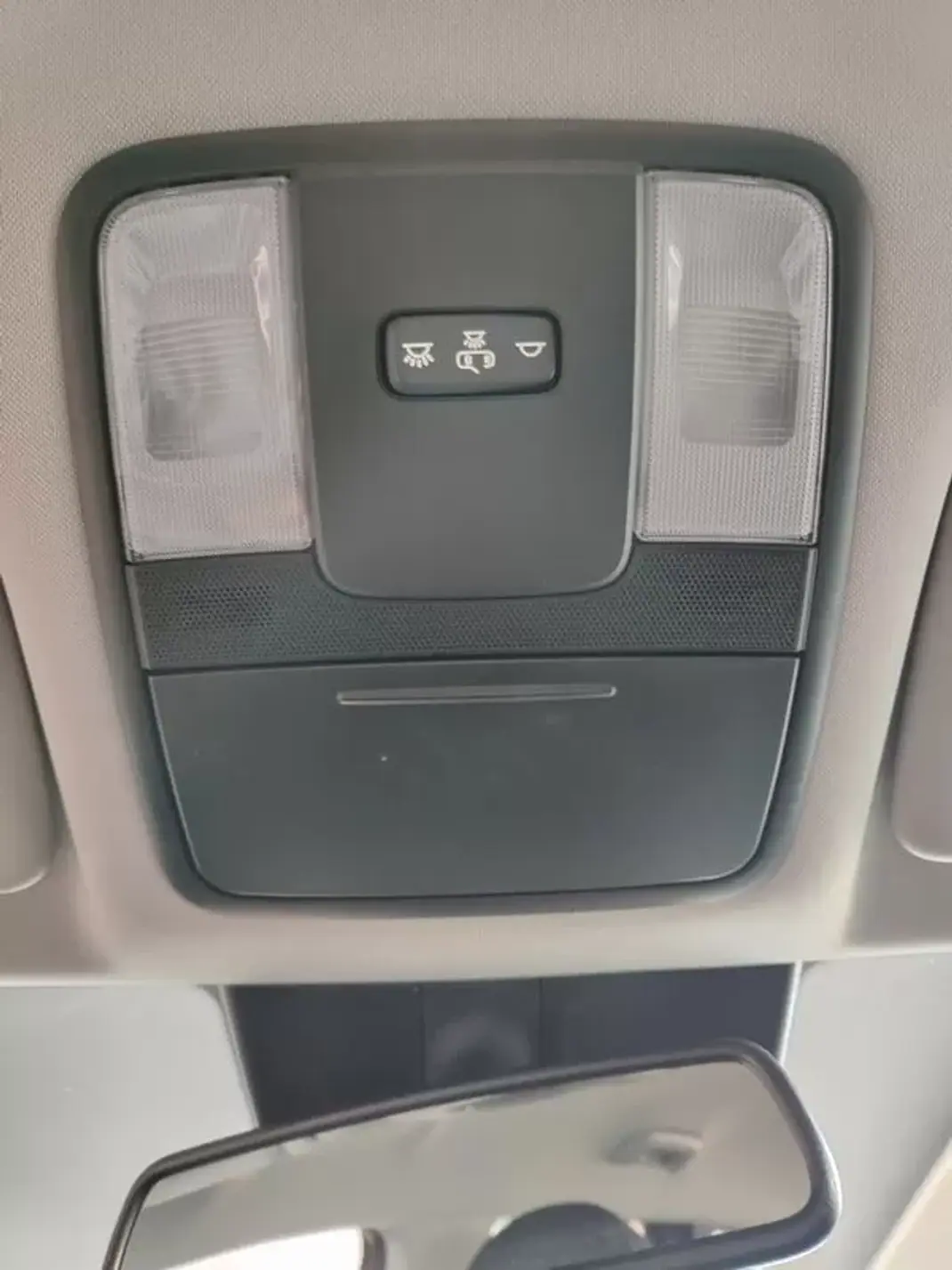 Kia Ceed SW 2019 - 18250 EUR, 70500 km - AUTO.MOTO.pt - 70500km - foto 33 de 35