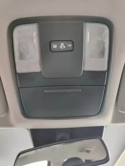 Kia Ceed SW 2019 - 18250 EUR, 70500 km - AUTO.MOTO.pt - 70500km - foto 33 de 35