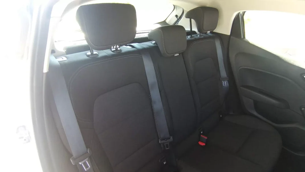 Renault Clio 2020 - 13690 EUR, 114437 km - AUTO.MOTO.pt - 114437km - foto 31 de 42