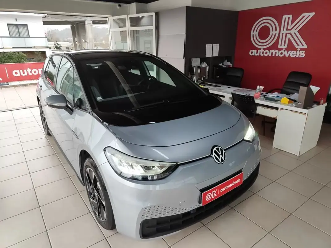 Volkswagen ID.3 2023 - 25950 EUR, 19300 km - AUTO.MOTO.pt - 19300km - foto 2 de 35