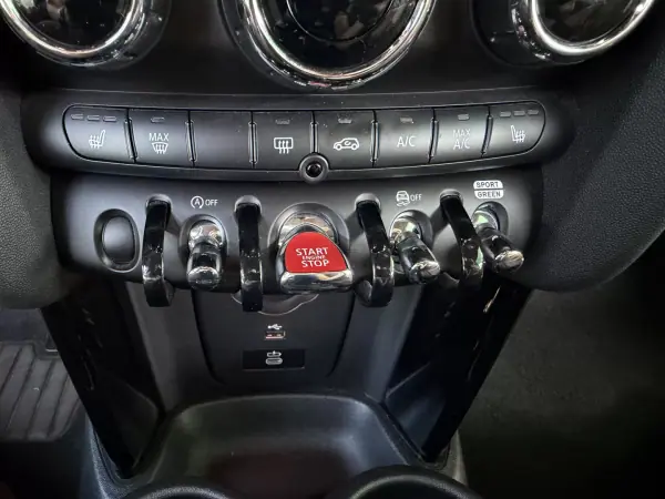 MINI Cooper S 2023 - 28800 EUR, 10359 km - AUTO.MOTO.pt - 10359km - foto 14 de 20
