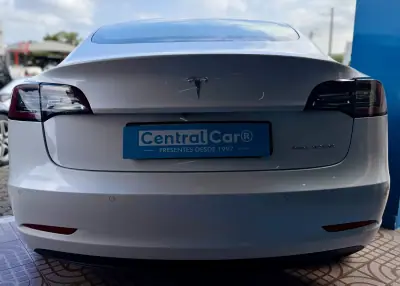 Tesla Model 3 2020 - 27950 EUR, 97000 km - AUTO.MOTO.pt - 97000km - foto 9 de 26