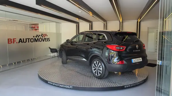 Renault Kadjar 2018 - 15500 EUR, 107700 km - AUTO.MOTO.pt - 107700km - foto 3 de 56