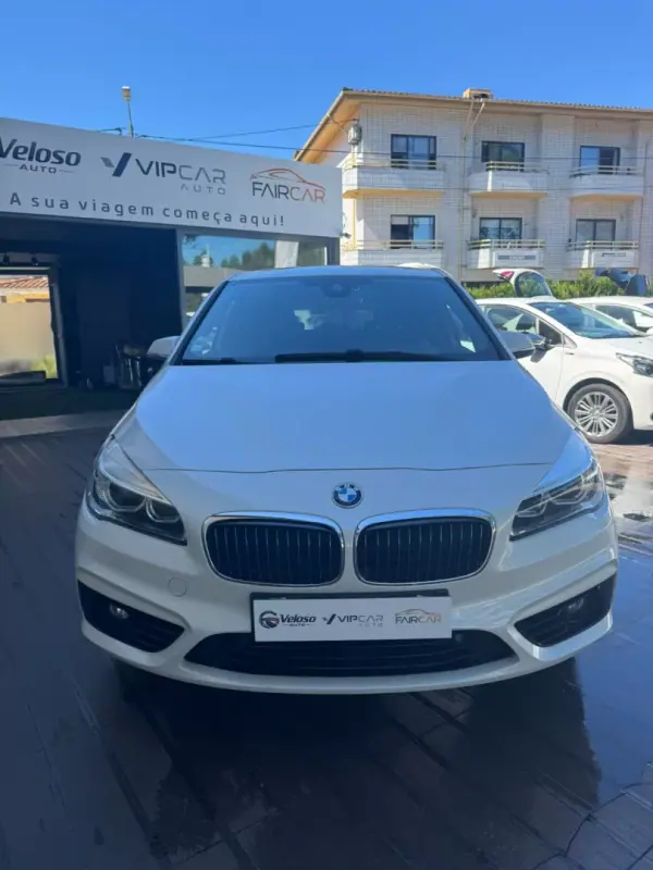 BMW 225xe Active Tourer 2018 - 15900 EUR, 127000 km - AUTO.MOTO.pt - 127000km - foto 2 de 12