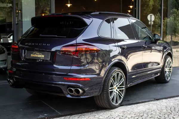 Porsche Cayenne 2016 - 42900 EUR, 139769 km - AUTO.MOTO.pt - 139769km - foto 4 de 49