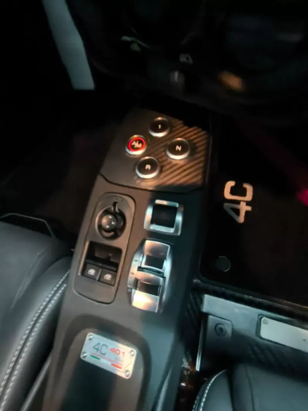 Alfa Romeo 4C 2016 - 99900 EUR, 6500 km - 6500km - foto 10 de 31