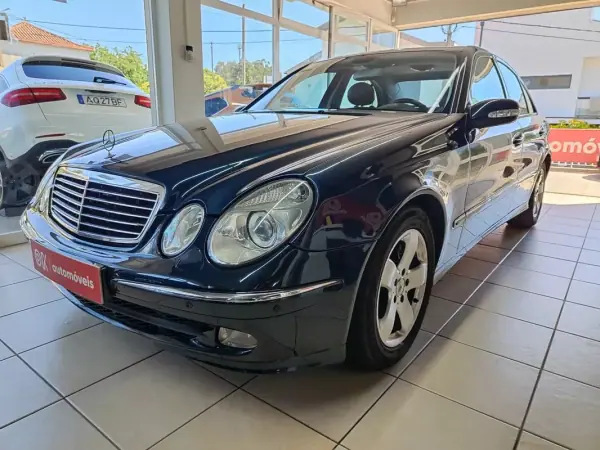Mercedes-Benz E 220 2003 - 6950 EUR, 378000 km - AUTO.MOTO.pt - 378000km - foto 5 de 38