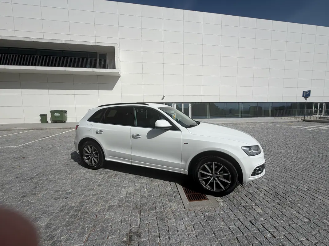 Audi Q5 2015 - 19500 EUR, 207500 km - 207500km - foto 3 de 5
