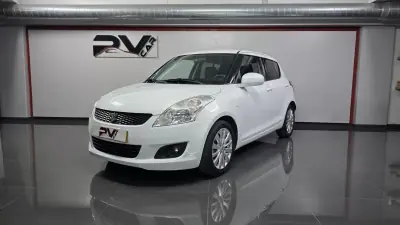 Suzuki Swift 2010 - 8990 EUR, 102000 km - AUTO.MOTO.pt - 102000km - foto 1 de 28