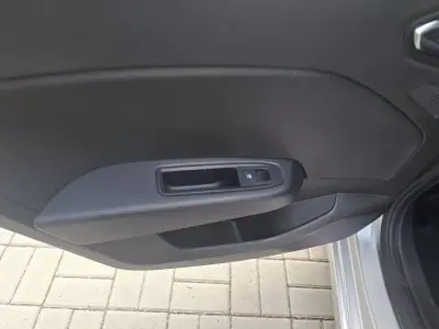 Renault Clio 2023 — foto 4 de 36