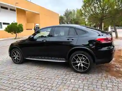 Mercedes-Benz GLC 300 2022 — foto 6 de 12