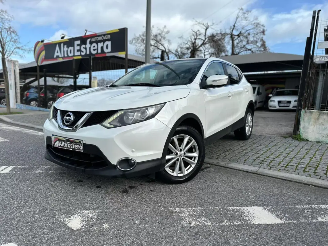 Nissan Qashqai 2014 - 17900 EUR, 167439 km - AUTO.MOTO.pt - 167439km - foto 1 de 28