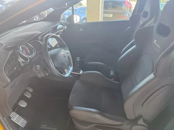 DS DS3 2016 - 17500 EUR, 48000 km - AUTO.MOTO.pt - 48000km - foto 11 de 34