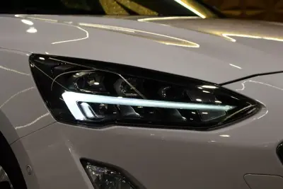 Ford Focus SW 2019 - 13900 EUR, 160000 km - AUTO.MOTO.pt - 160000km - foto 7 de 32