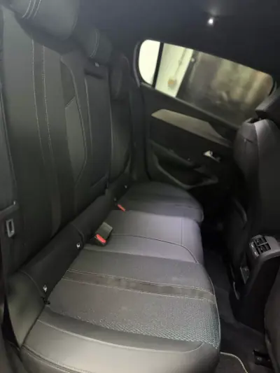 Peugeot e-308 2023 - 29990 EUR, 18850 km - AUTO.MOTO.pt - 18850km - foto 14 de 14