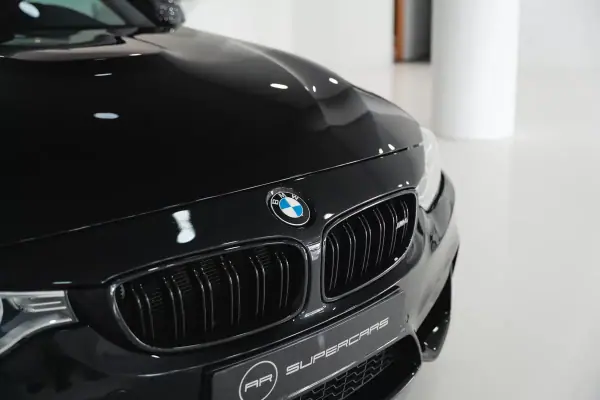BMW M4 DKG Competition 2016 Gasolina — 97 204 km · Ilha de Porto Santo BMW M4 DKG Competition 2016 Gasolina