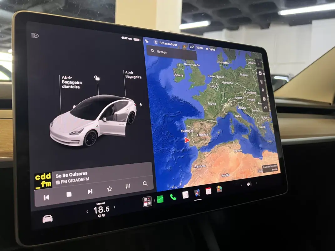Tesla Model 3 2021 - 31990 EUR, 85000 km - AUTO.MOTO.pt - 85000km - foto 26 de 45