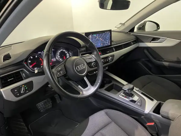 Audi A4 Avant 2022 - 22350 EUR, 172000 km - AUTO.MOTO.pt - 172000km - foto 12 de 36