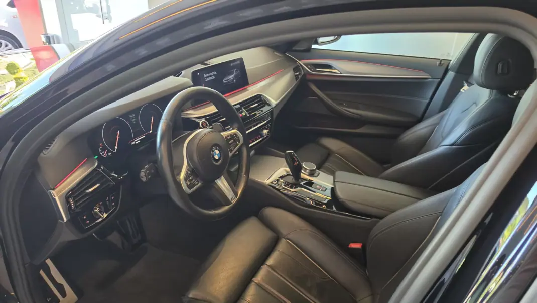 BMW 525 2019 - 31500 EUR, 84679 km - AUTO.MOTO.pt - 84679km - foto 41 de 67