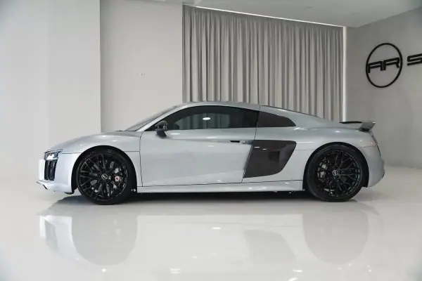 Audi R8 Coupé 2016 - 129950 EUR, 87000 km - AUTO.MOTO.pt - 87000km - foto 9 de 51