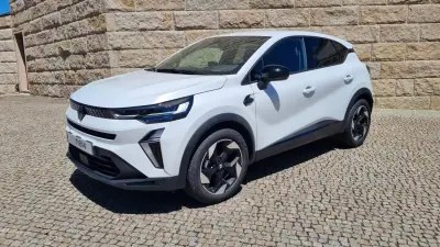 Renault Captur 2025 - 10335km