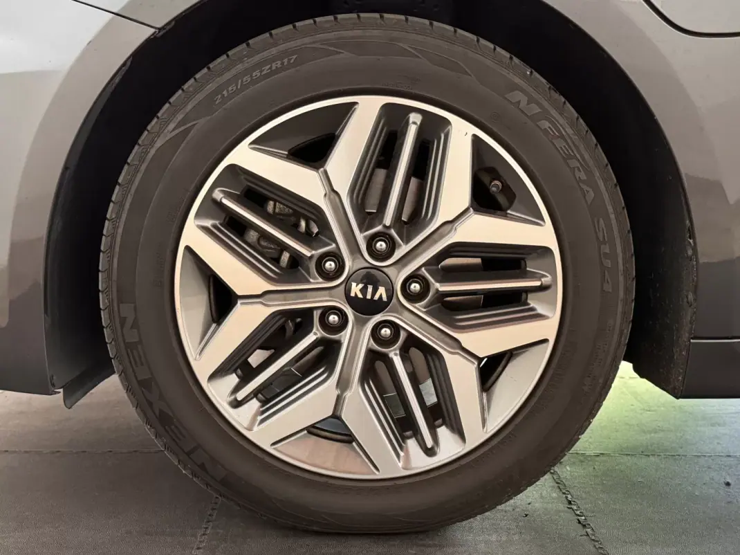 Kia Optima SW 2021 - 19500 EUR, 109915 km - AUTO.MOTO.pt - 109915km - foto 9 de 28