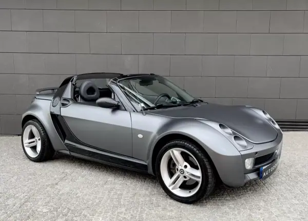 Smart Roadster 2003 - 7990 EUR, 170000 km - AUTO.MOTO.pt - 170000km - foto 2 de 19