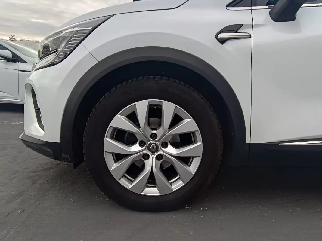 Renault Captur 2020 - 14900 EUR, 196207 km - AUTO.MOTO.pt - 196207km - foto 4 de 34