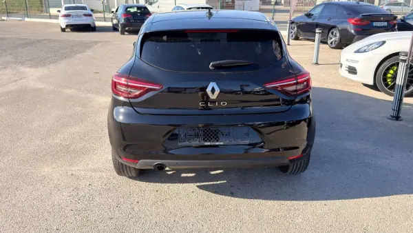 Renault Clio TCe 90 INTENS 2023 Petrol — 39 247 km Renault Clio TCe 90 INTENS 2023 Petrol