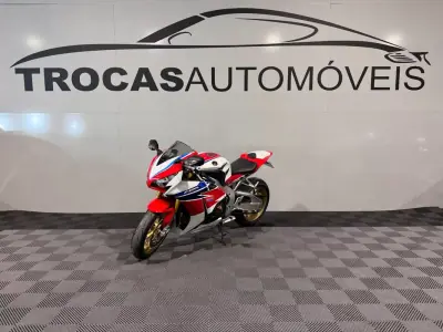 Honda CBR 1000RR 2015 - 33944km