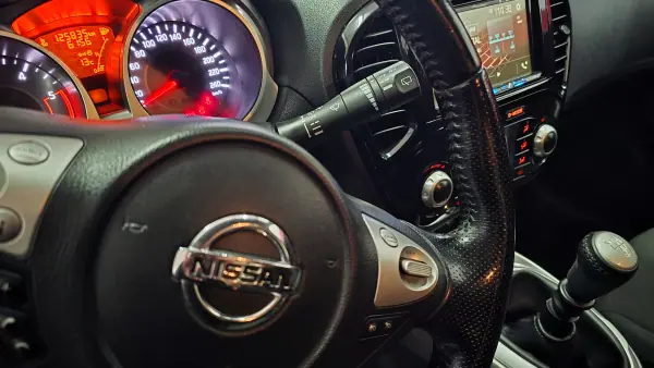 Nissan Juke 2017 - 14250 EUR, 125835 km - AUTO.MOTO.pt - 125835km - foto 23 de 44