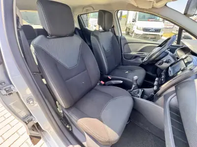 Renault Clio 2015 - 9500 EUR, 130000 km - 130000km - foto 15 de 18