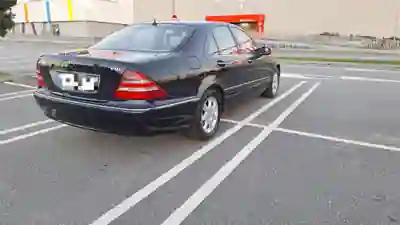 Mercedes-Benz S 400 2002 - 13750 EUR, 93000 km - AUTO.MOTO.pt - 93000km - foto 5 de 15