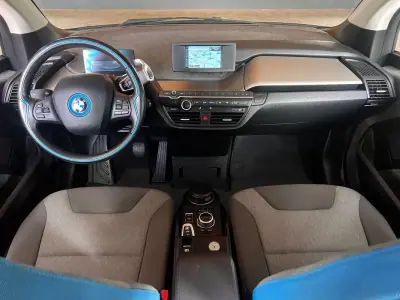 BMW i3 2017 - 14900 EUR, 102622 km - AUTO.MOTO.pt - 102622km - foto 6 de 28
