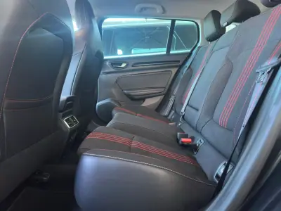 Renault Mégane 2021 - 19900 EUR, 72500 km - AUTO.MOTO.pt - 72500km - foto 22 de 25