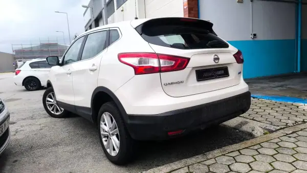 Nissan Qashqai 2015 - 11500 EUR, 190000 km - AUTO.MOTO.pt - 190000km - foto 21 de 21