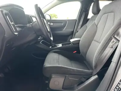 Volvo XC 40 2019 - 24900 EUR, 91623 km - AUTO.MOTO.pt - 91623km - foto 12 de 29
