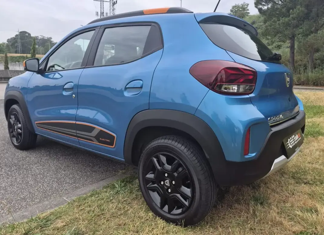 Dacia Spring 2021 - 11299 EUR, 37354 km - 37354km - foto 5 de 25