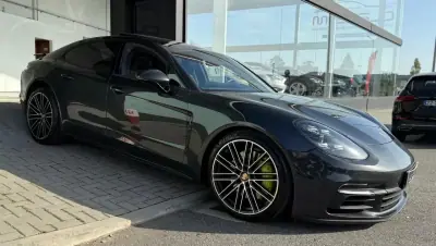 Porsche Panamera 2018 - 74500 EUR, 50941 km - AUTO.MOTO.pt - 50941km - foto 15 de 41