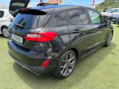 Ford Fiesta 2023 - 20490 EUR, 86989 km - AUTO.MOTO.pt - 86989km - foto 4 de 14