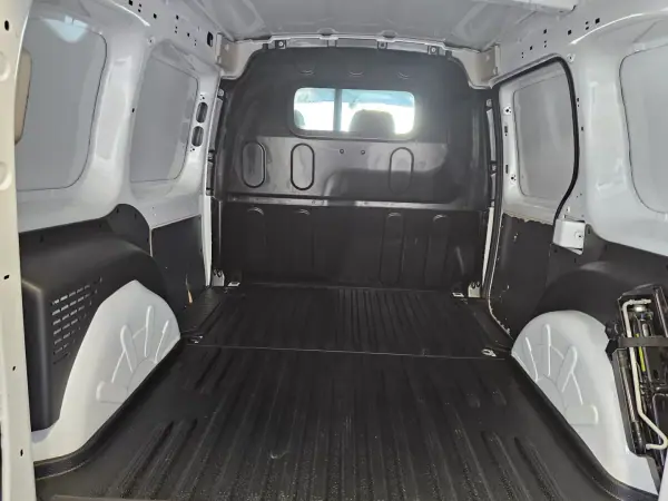 Renault KANGOO EXPRESS 1.5 DCI 115HP ENERGY MAXI BUSINESS 2018 - 9900 EUR, 89756 km - AUTO.MOTO.pt - 89756km - foto 15 de 15
