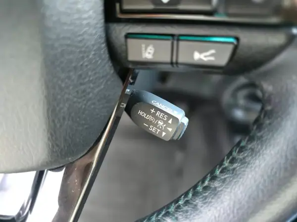 Toyota Hilux 2021 - 42500 EUR, 103000 km - AUTO.MOTO.pt - 103000km - foto 17 de 38
