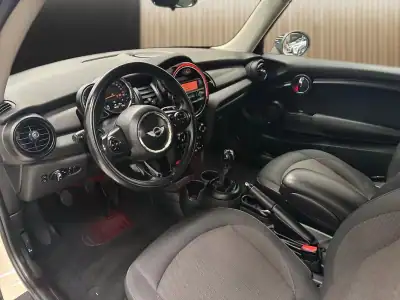 MINI Cooper 2014 - 11500 EUR, 190000 km - AUTO.MOTO.pt - 190000km - foto 7 de 16