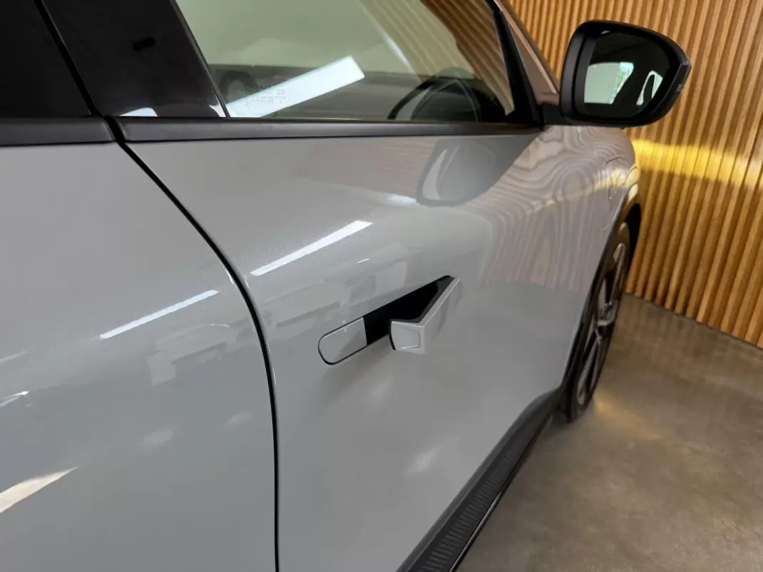 Renault Mégane E-Tech 2022 - 24999 EUR, 27000 km - AUTO.MOTO.pt - 27000km - foto 28 de 116