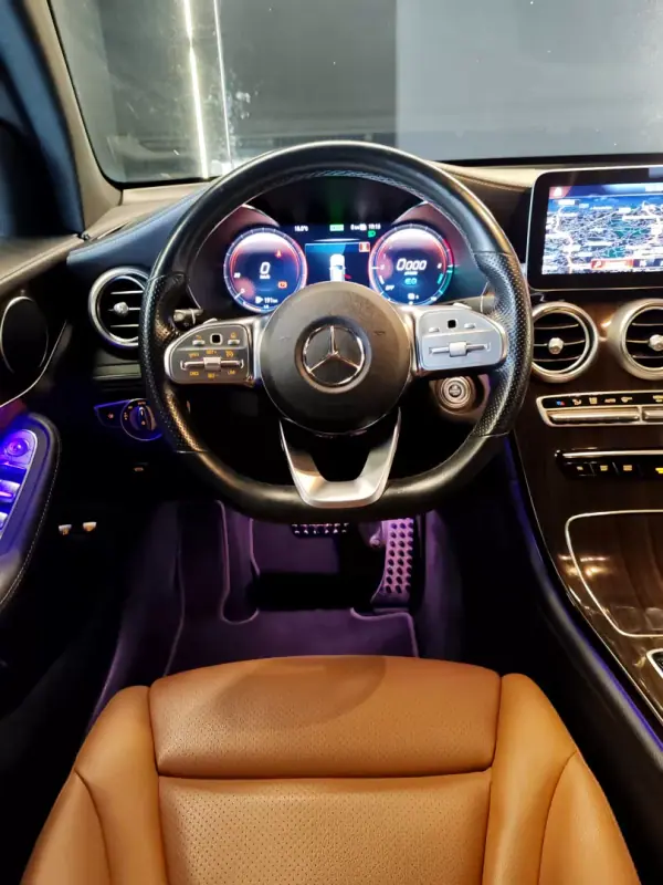 Mercedes-Benz GLC 300 2023 - 54750 EUR, 108000 km - AUTO.MOTO.pt - 108000km - foto 14 de 28