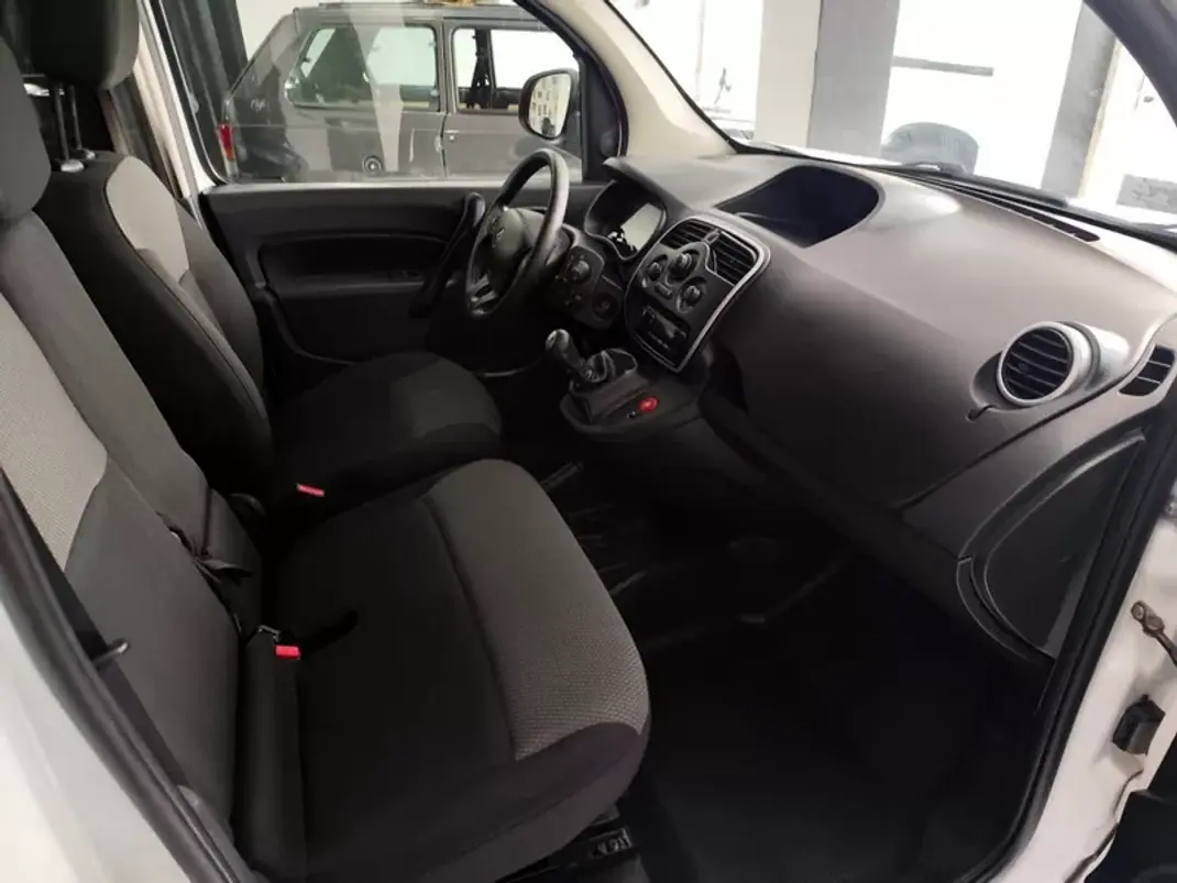 Renault Kangoo 1.5 Dci 3 Lug. Iva dedutivel 2021 - 12780 EUR, 157000 km - AUTO.MOTO.pt - 157000km - foto 7 de 19