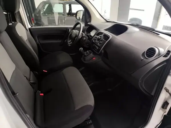 Renault Kangoo 1.5 Dci 3 Lug. Iva dedutivel 2021 - 12780 EUR, 157000 km - AUTO.MOTO.pt - 157000km - foto 7 de 19