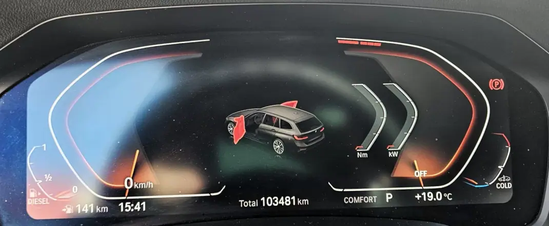 BMW 318 2020 - 28999 EUR, 100000 km - AUTO.MOTO.pt - 100000km - foto 12 de 35