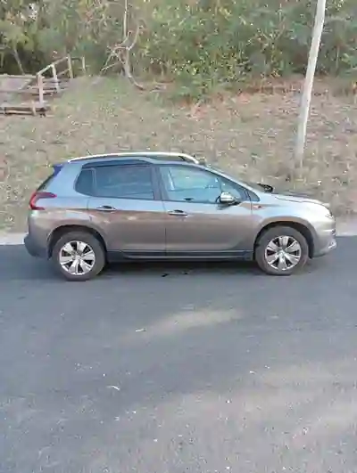 Peugeot 2008 2017 - 10500 EUR, 97500 km - foto 4 de 12